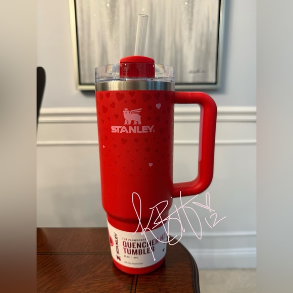 Stanley x Target 30oz RED VALENTINES DAY LIMITED Quencher! BNWT SHIPS ASAP - Picture 1 of 6